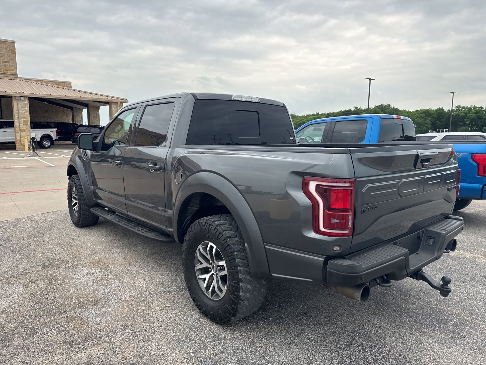 Used 2018 Ford F150 Raptor w/ Equipment Group 802A Luxury AWD/4WD image 6