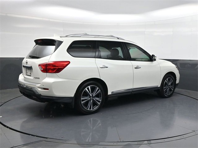Used 2019 Nissan Pathfinder Platinum image 4