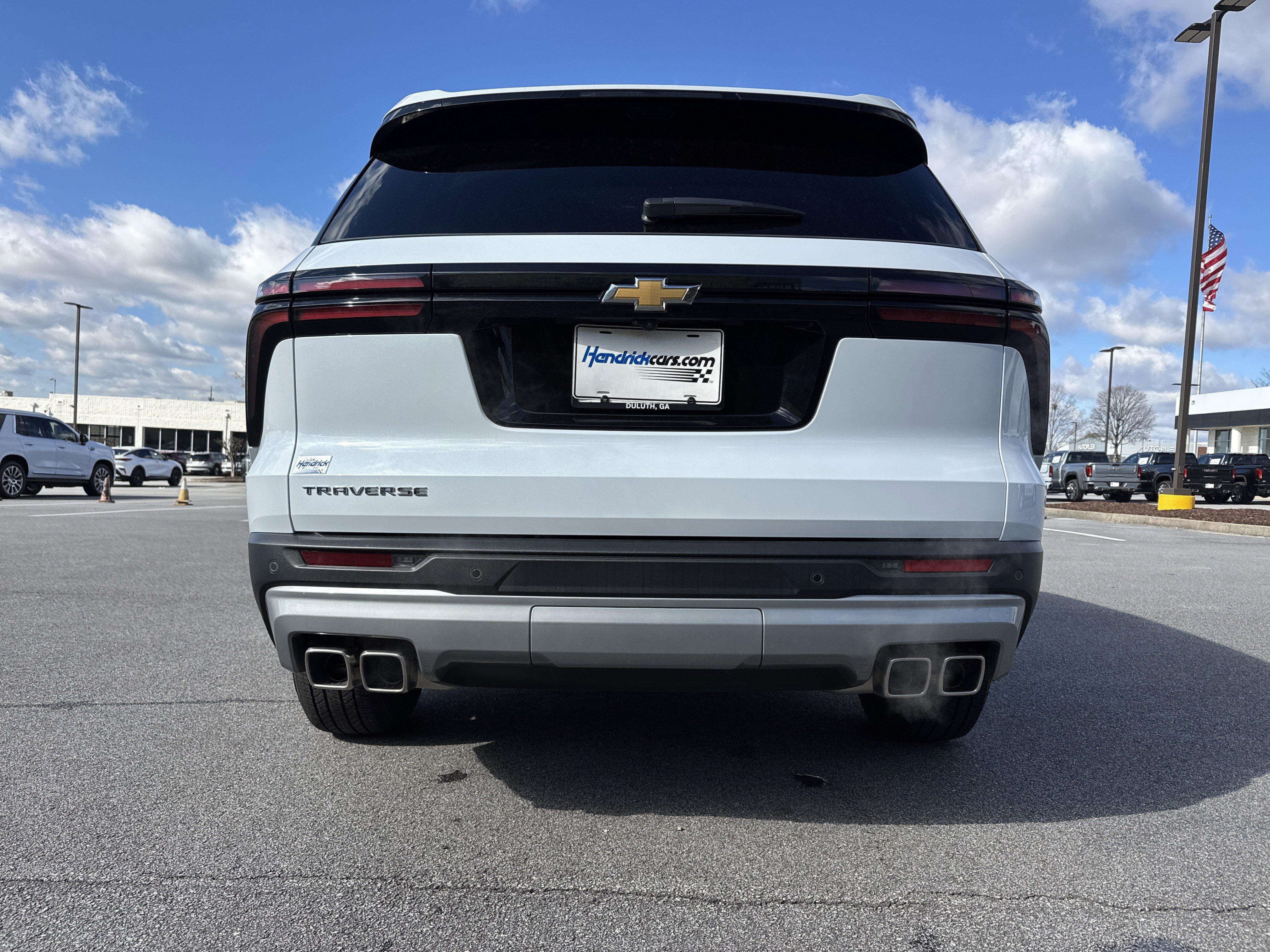Used 2026 Chevrolet Traverse LT w/ Driver Confidence Package image 9