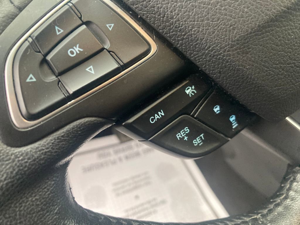 Used 2019 Ford Escape Titanium image 37