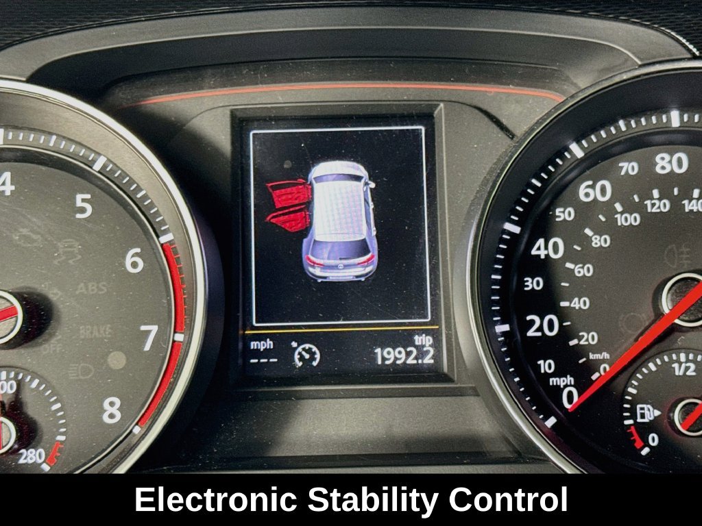 Used 2016 Volkswagen GTI Autobahn w/ Lighting Package (SEL) FWD image 15