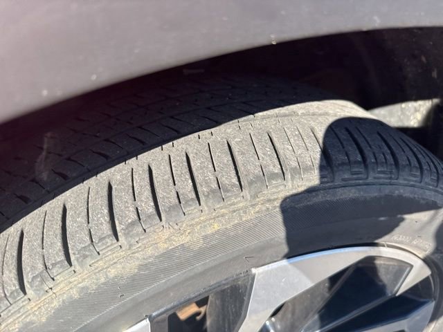 Used 2024 Mitsubishi Outlander 4WD Plug-In Hybrid image 10