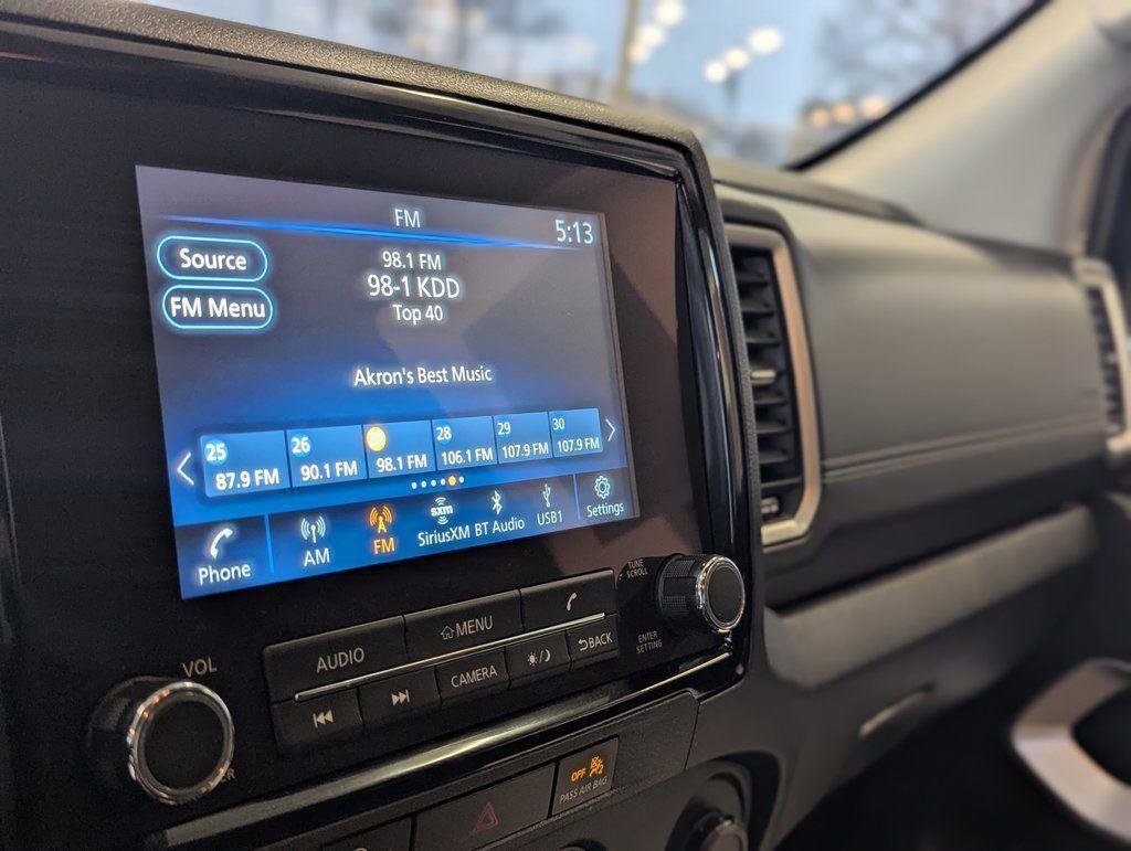 Used 2024 Nissan Frontier SV w/ Technology Package image 17