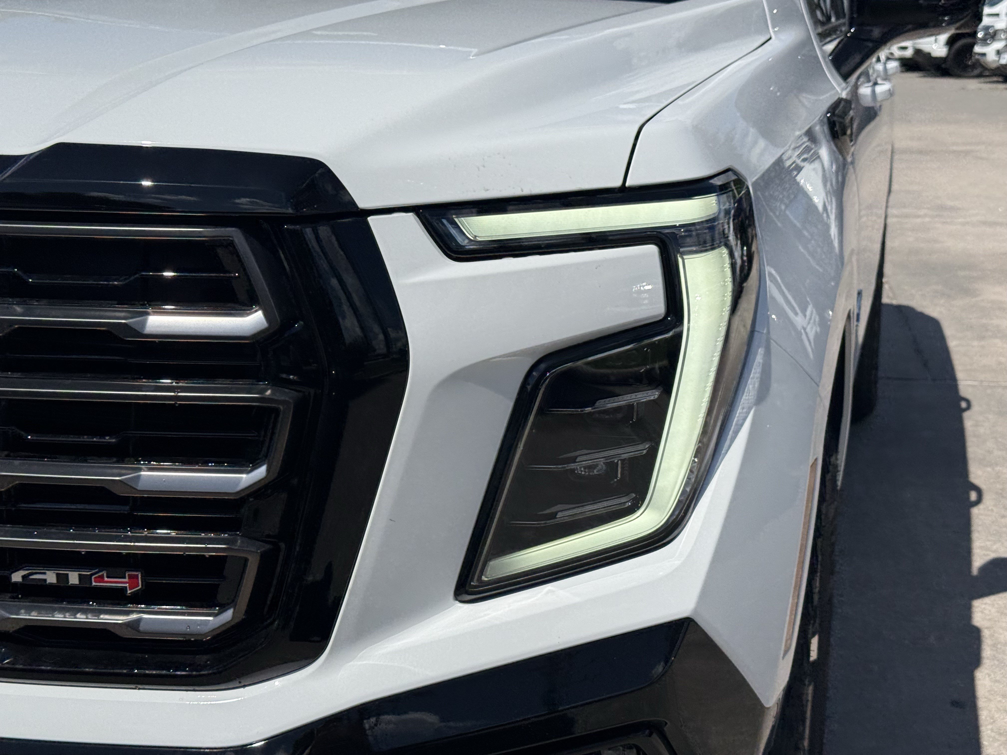 New 2026 GMC Yukon AT4 Ultimate AWD/4WD image 8