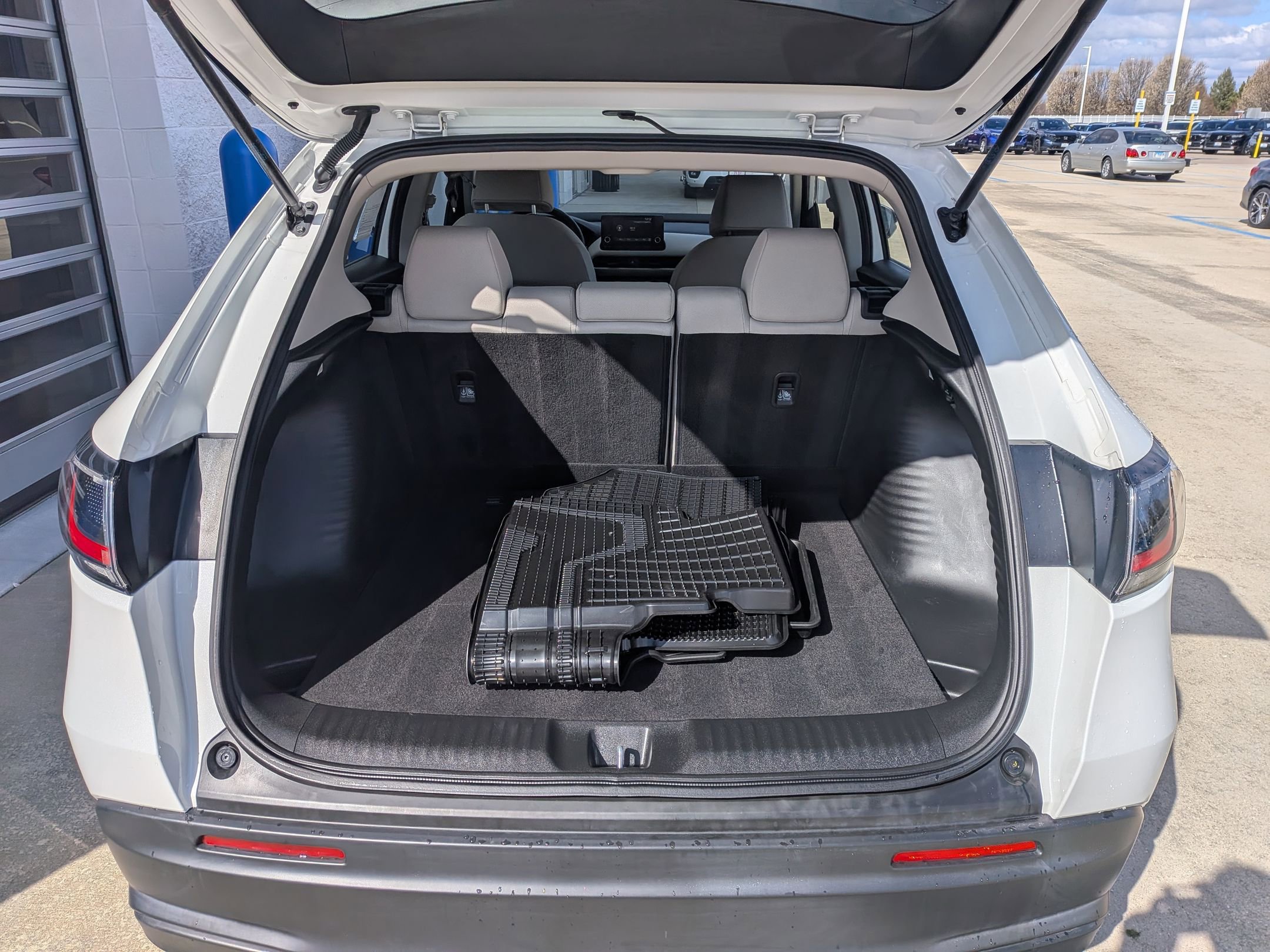 Certified 2023 Honda HR-V LX image 25