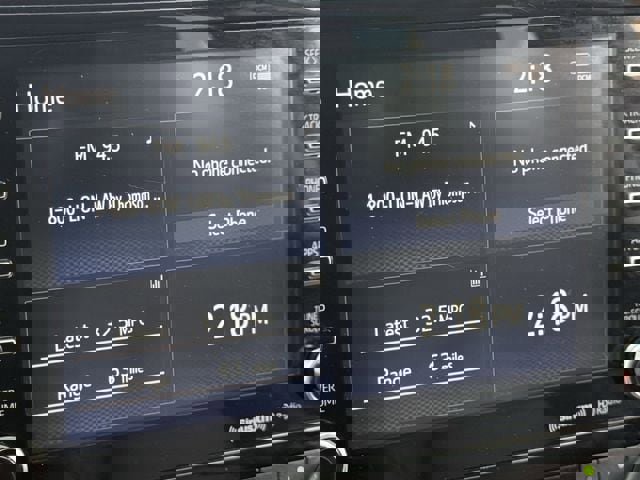 Used 2020 Toyota Highlander XLE AWD/4WD image 20