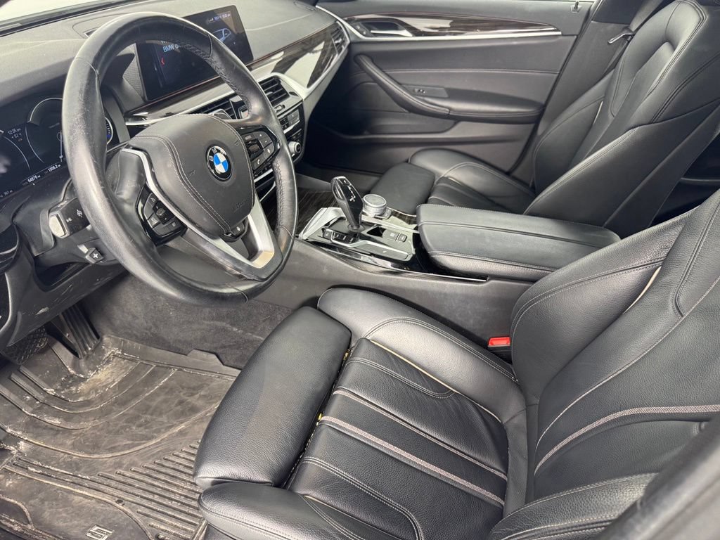 Used 2018 BMW 540i xDrive AWD/4WD image 12