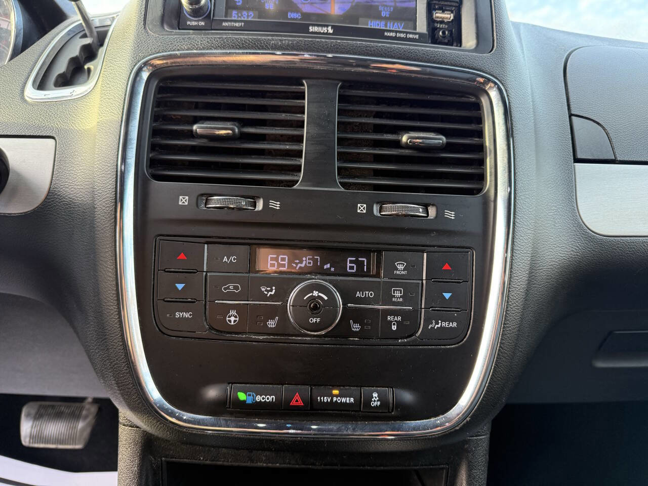 Used 2019 Dodge Grand Caravan GT FWD image 24