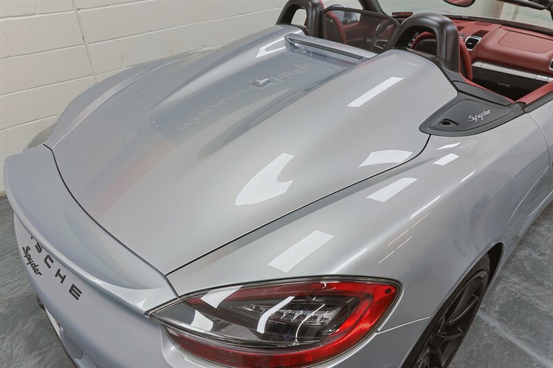 Used 2016 Porsche Boxster Spyder RWD image 25