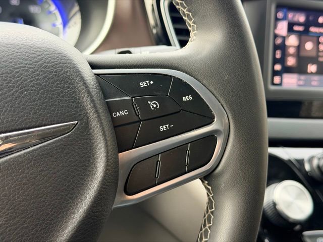 Used 2023 Chrysler Voyager LX image 11