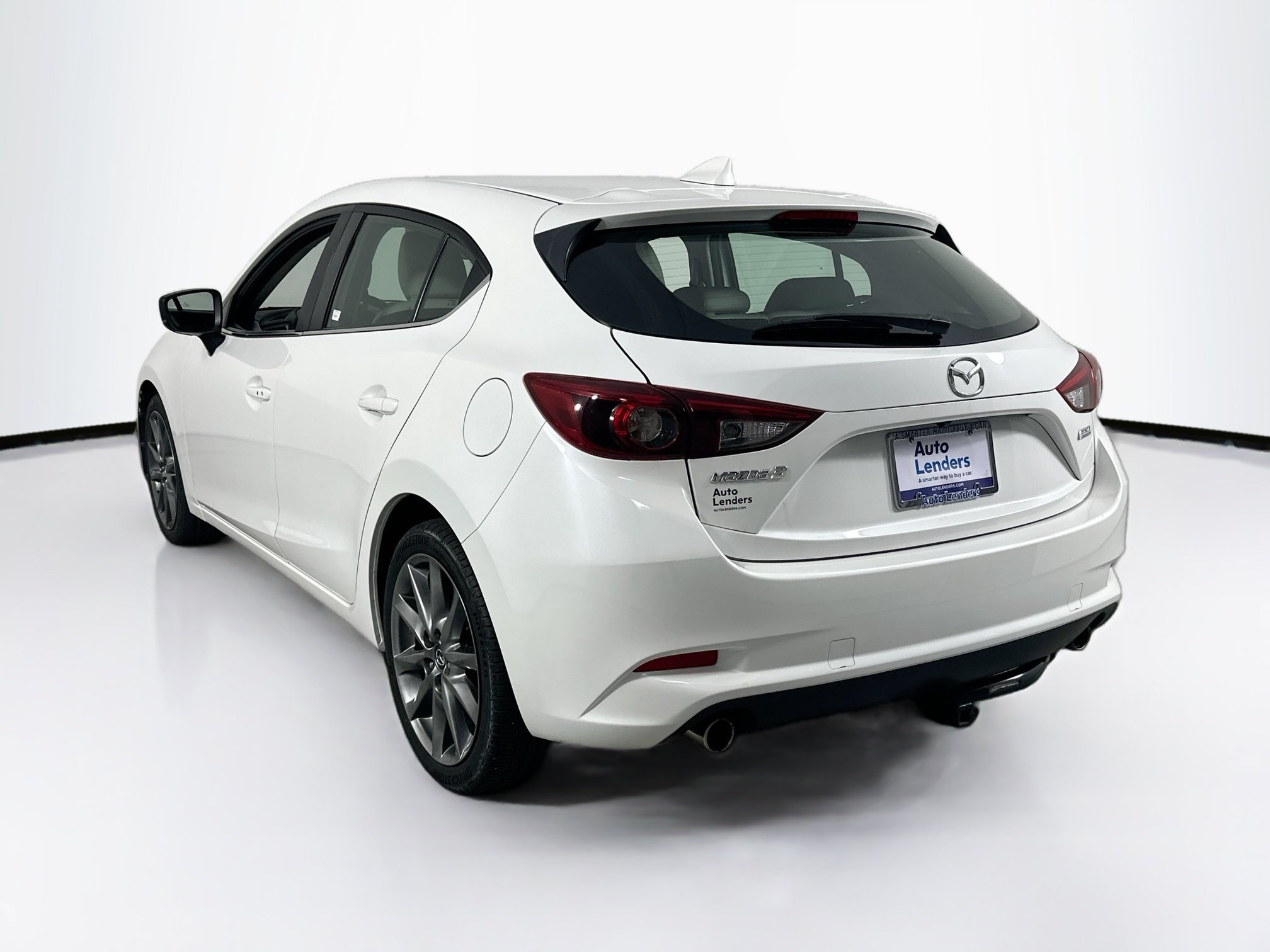 Used 2018 MAZDA MAZDA3 Grand Touring FWD image 7