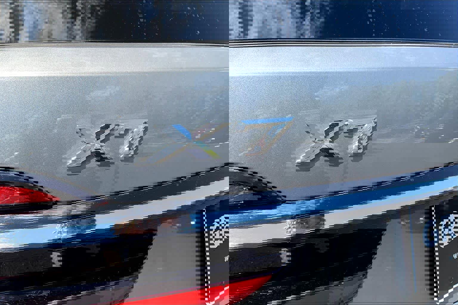 Used 2024 BMW X7 xDrive40i w/ Climate Comfort Package image 33