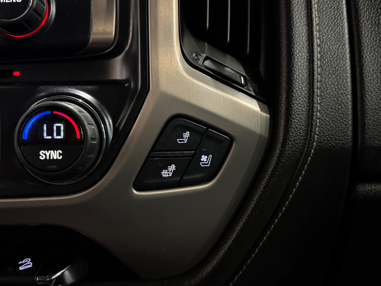 Used 2016 GMC Sierra 3500 Denali w/ Driver Alert Package image 23