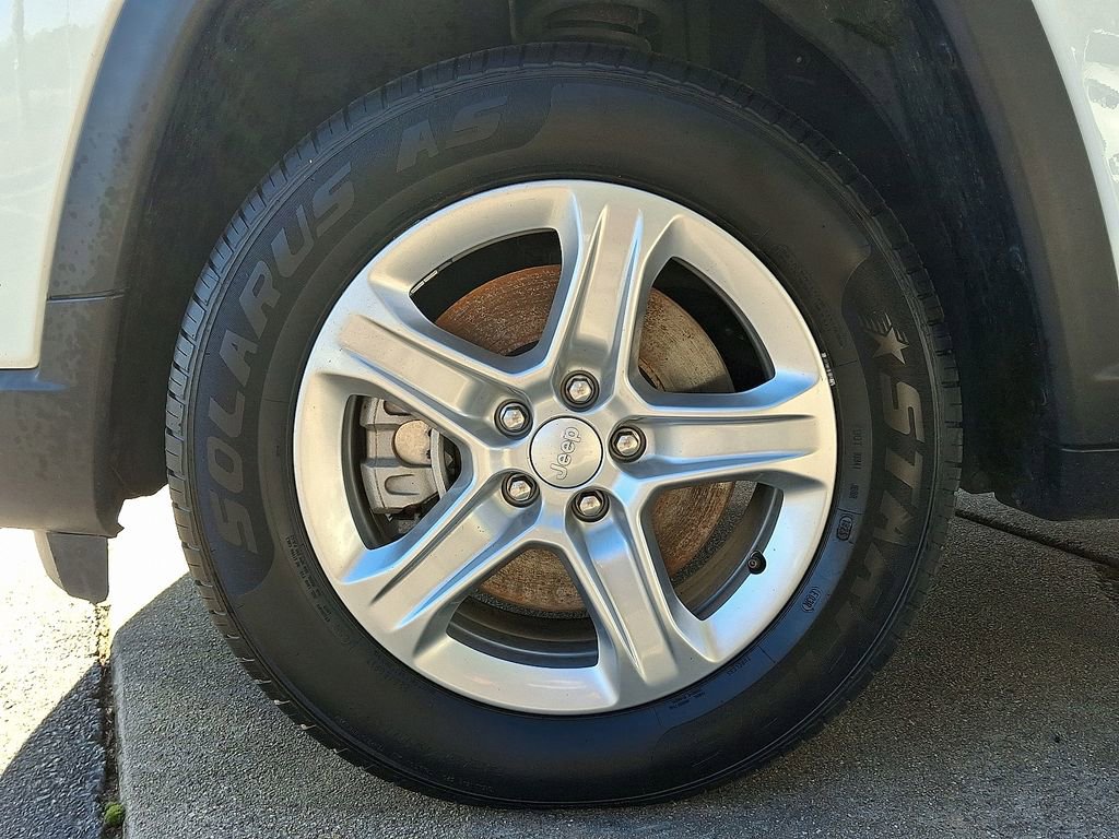 Used 2024 Jeep Compass Latitude image 8