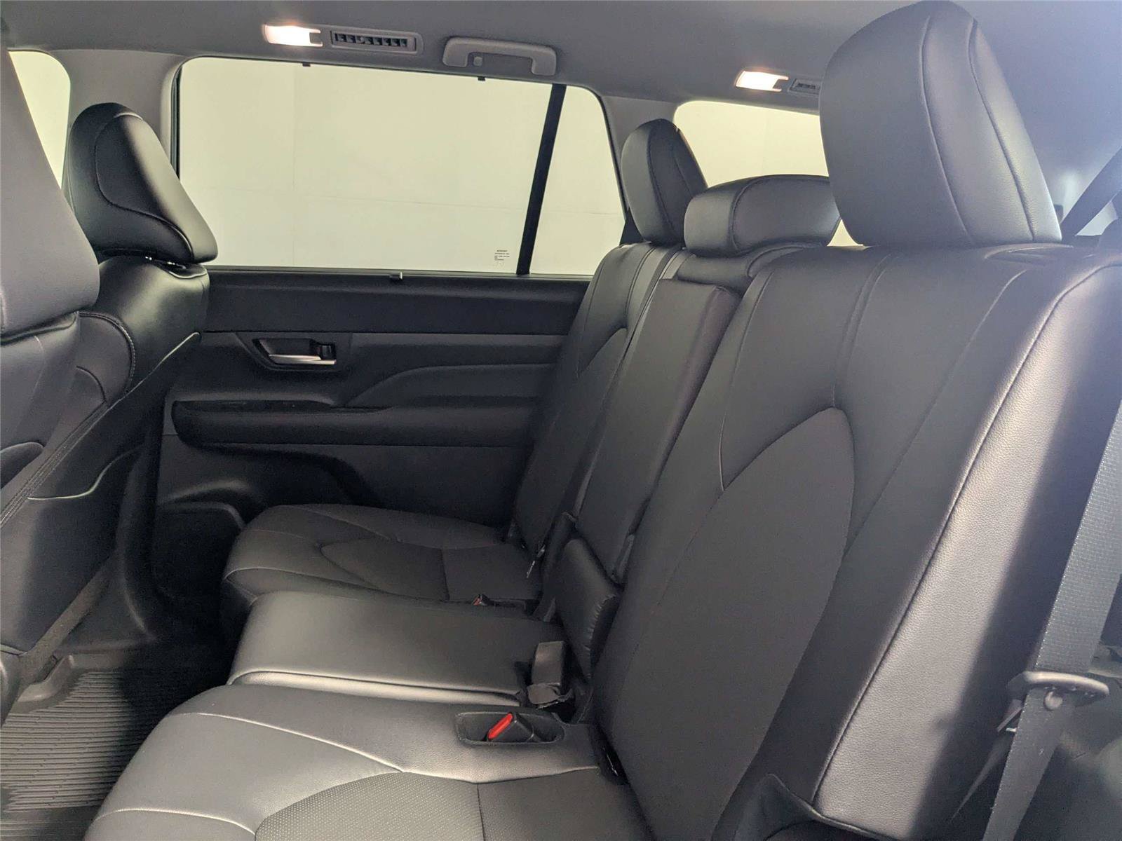 Certified 2025 Toyota Grand Highlander AWD Hybrid image 34