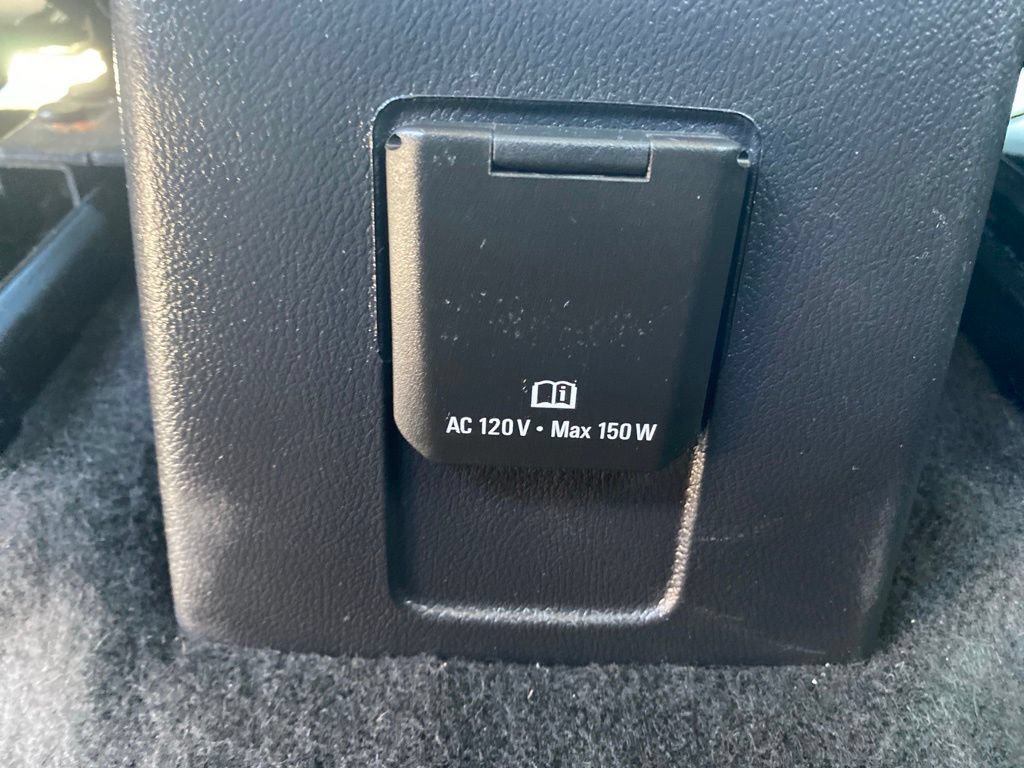 Used 2019 Chevrolet Trax LT w/ LT Convenience Package AWD/4WD image 18