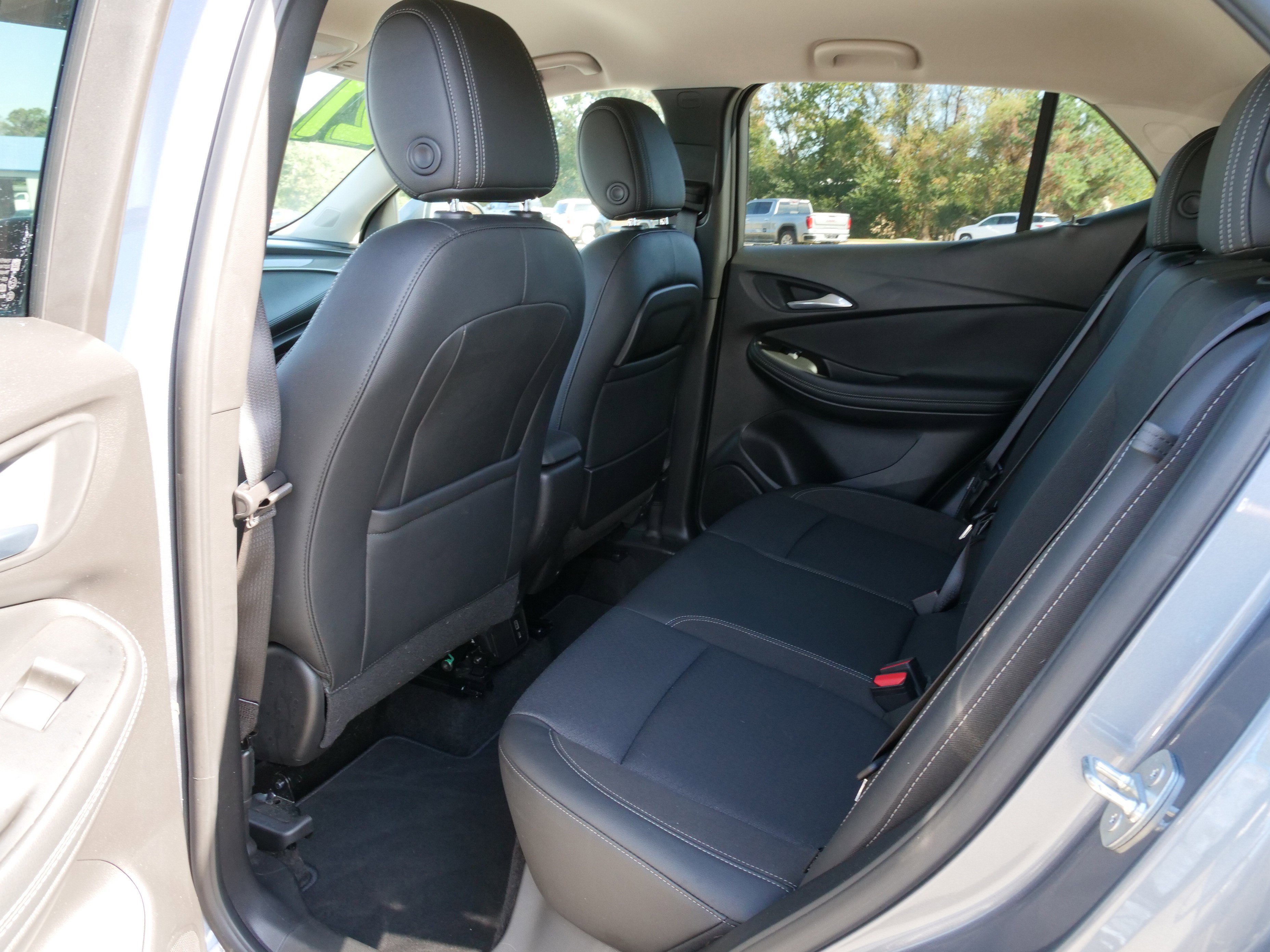 Certified 2021 Buick Encore GX Preferred w/ Cold Weather Comfort Package image 12