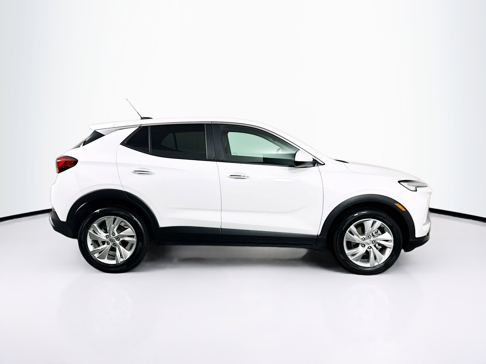 Used 2025 Buick Encore GX Preferred image 10