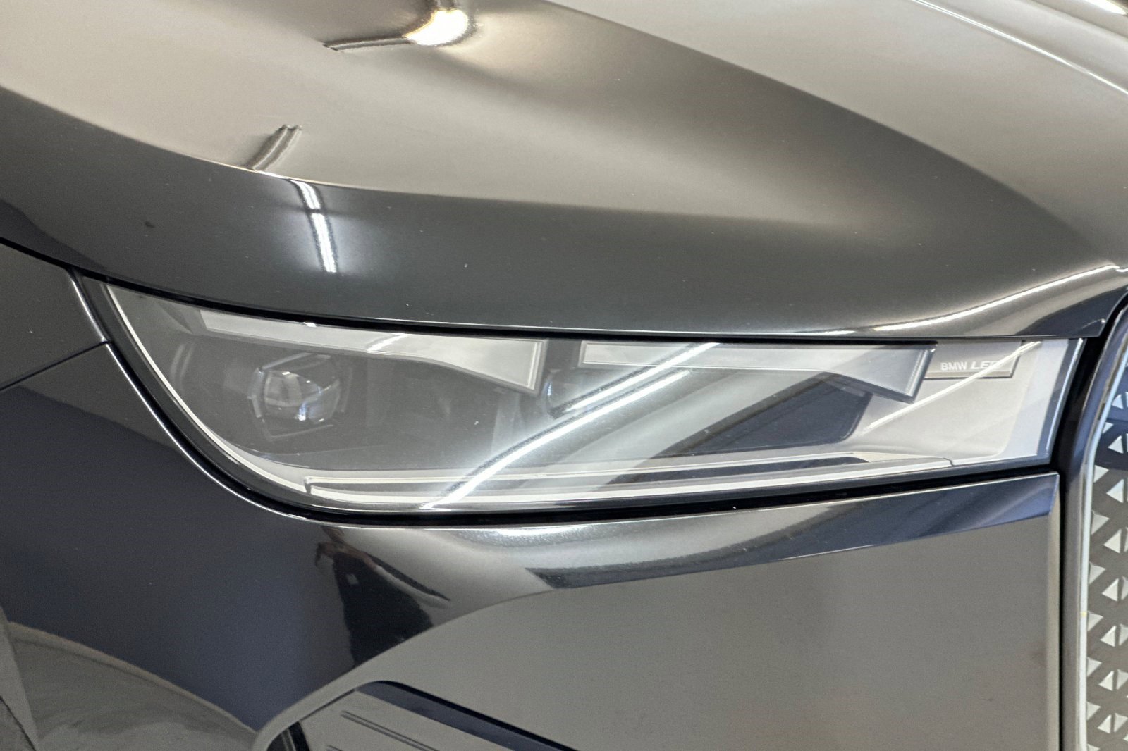 Certified 2023 BMW iX xDrive50 w/ Premium Package image 10