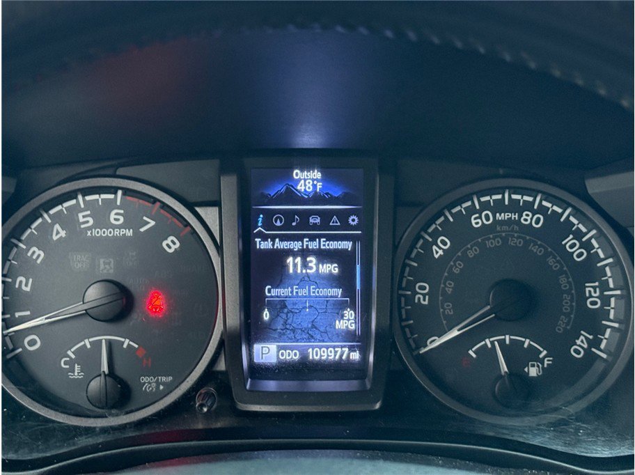 Used 2016 Toyota Tacoma TRD Sport w/ Towing Package AWD/4WD image 17