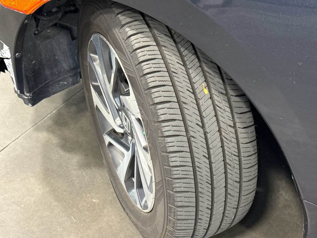 Used 2018 Honda Civic EX image 17