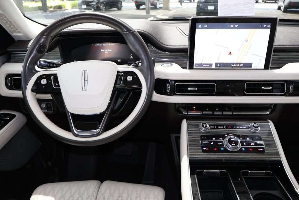Used 2020 Lincoln Aviator Black Label w/ Dynamic Handling Package AWD/4WD image 2