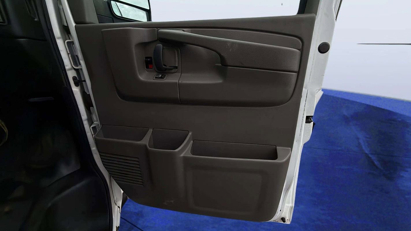 Used 2014 GMC Savana 1500 RWD image 14