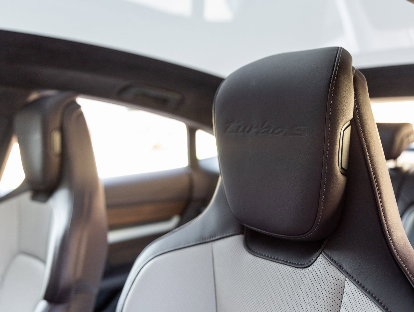 New 2026 Porsche Taycan Turbo S image 24