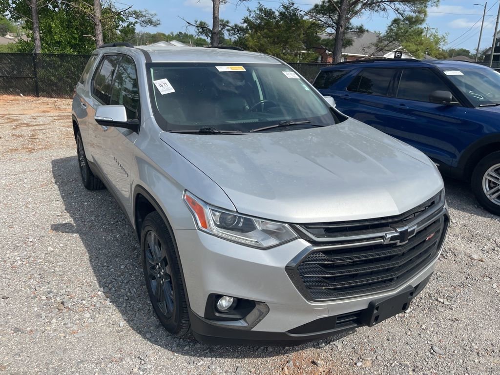 Used 2019 Chevrolet Traverse RS w/ LPO, Cargo Package FWD image 2