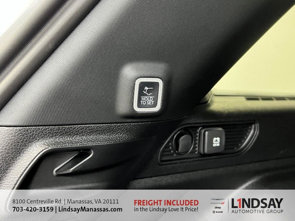 New 2025 Jeep Grand Cherokee Laredo w/ Luxury Tech Group I image 7