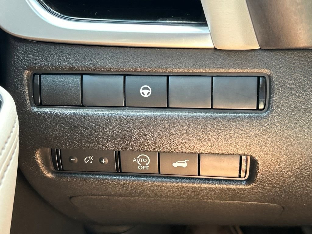 Certified 2024 Nissan Rogue SL FWD image 31