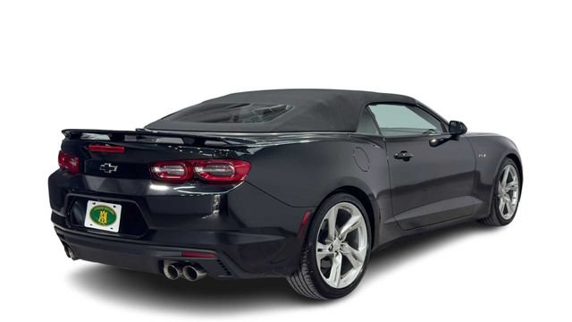 Used 2024 Chevrolet Camaro LT w/ Technology Package RWD image 5