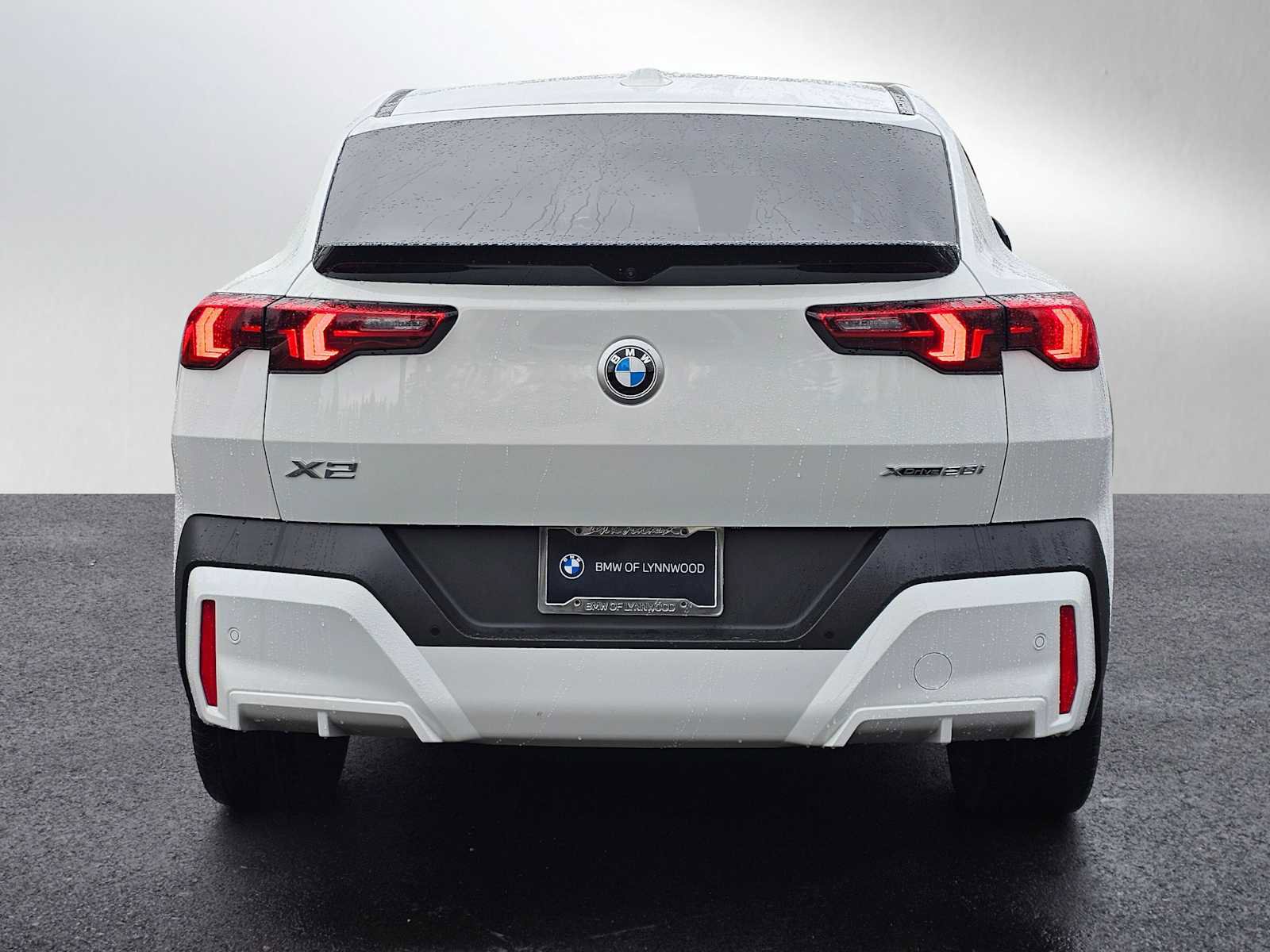 Used 2025 BMW X2 xDrive28i w/ Technology Package image 8