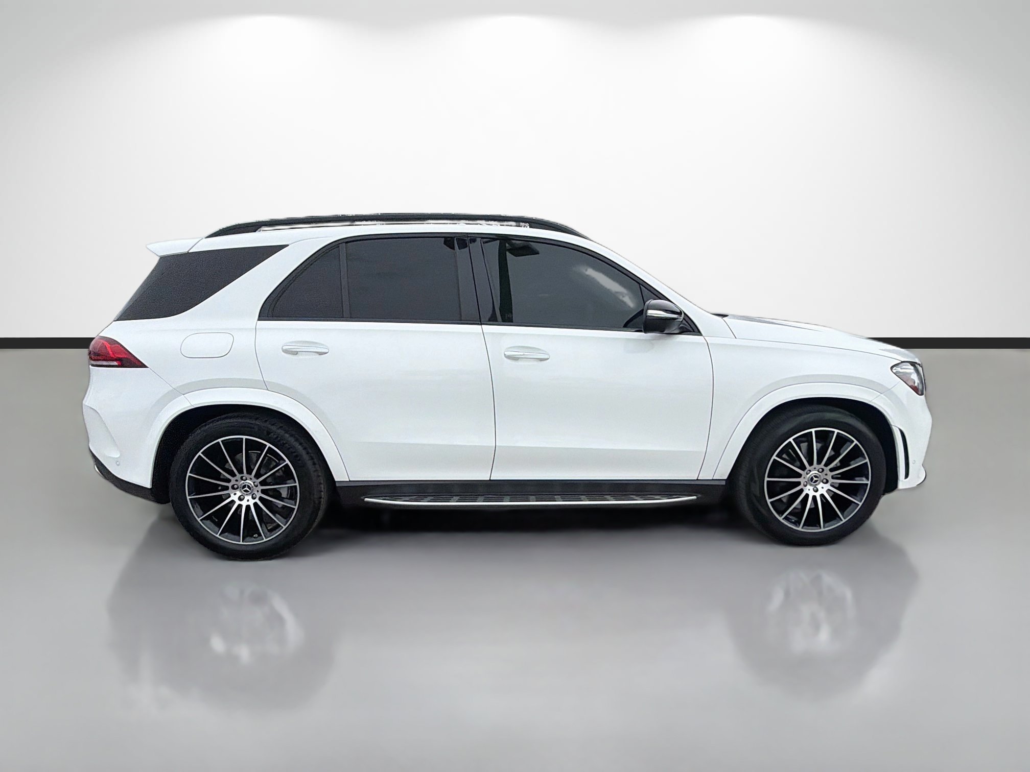Used 2020 Mercedes-Benz GLE 580 4MATIC image 2