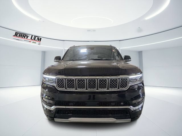Used 2022 Jeep Grand Wagoneer Series III w/ Rear Seat Video Group 1 AWD/4WD image 8