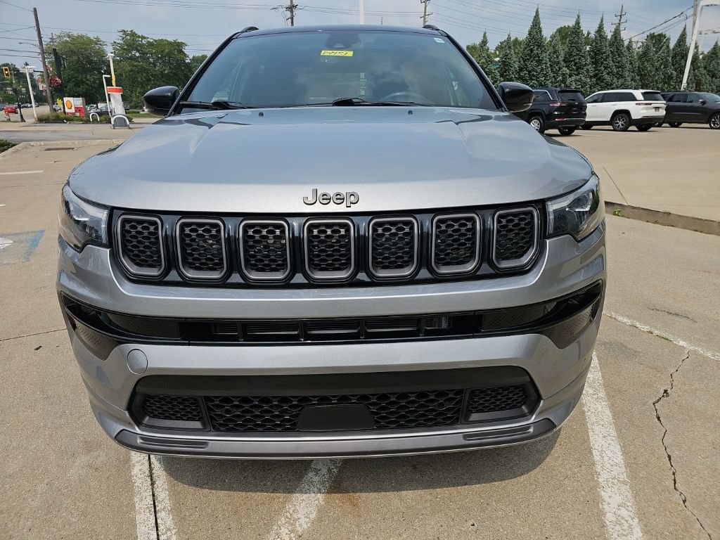 Certified 2023 Jeep Compass High Altitude AWD/4WD image 8