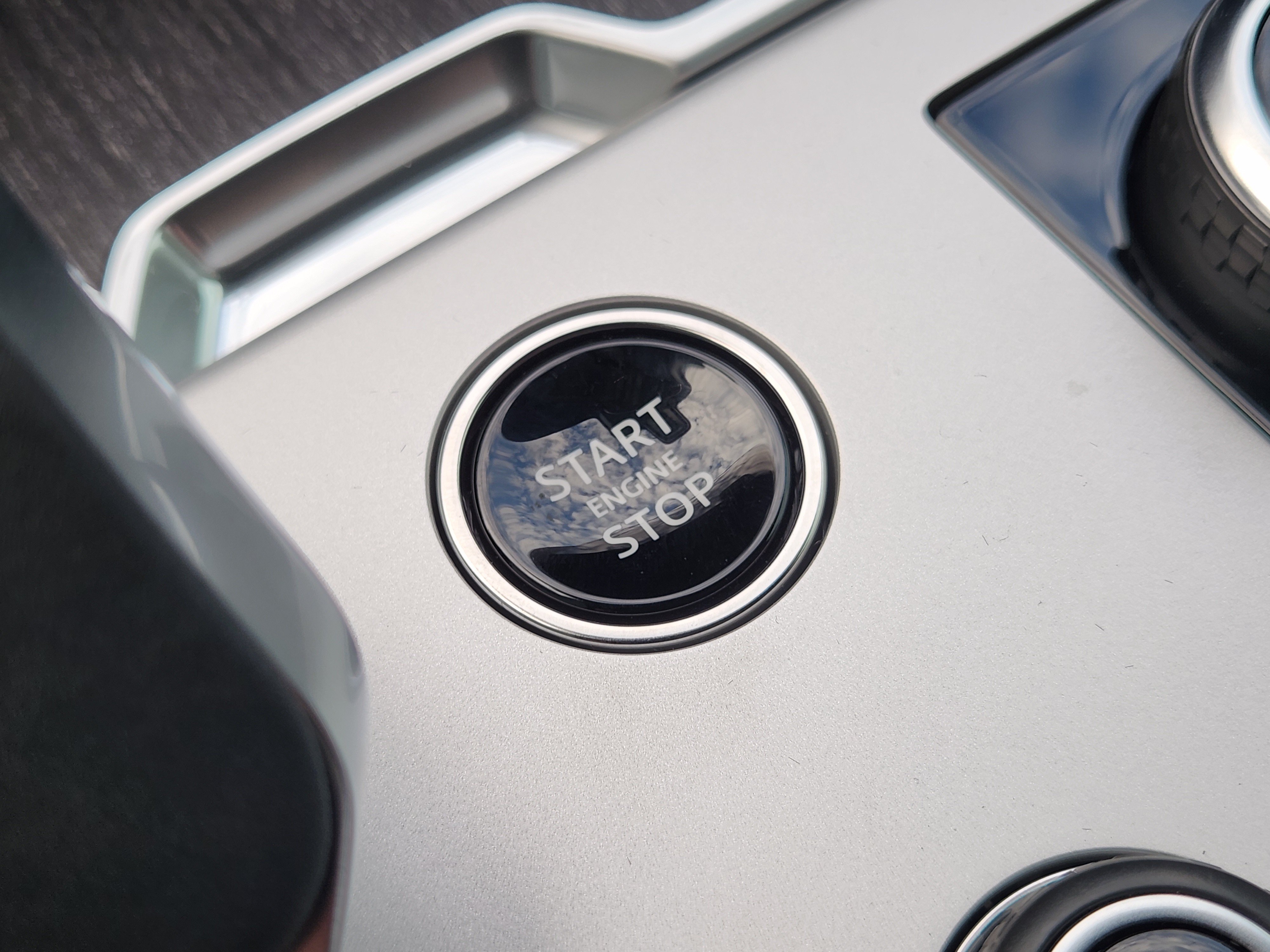 New 2027 Land Rover Range Rover SE AWD/4WD image 33