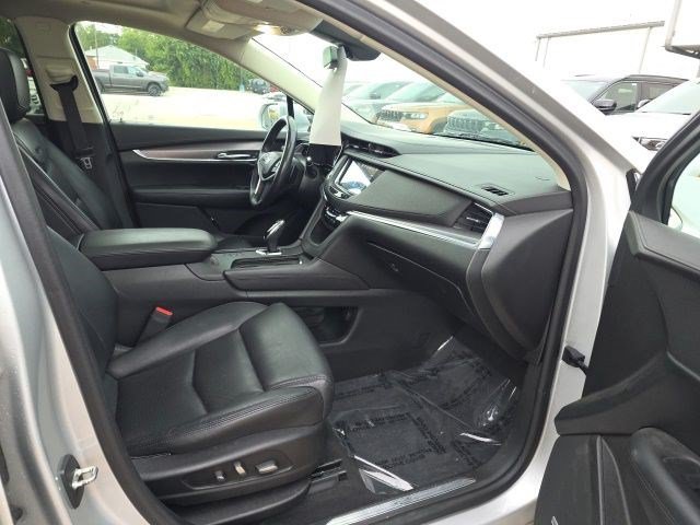 Used 2017 Cadillac XT5 Premium Luxury AWD/4WD image 13