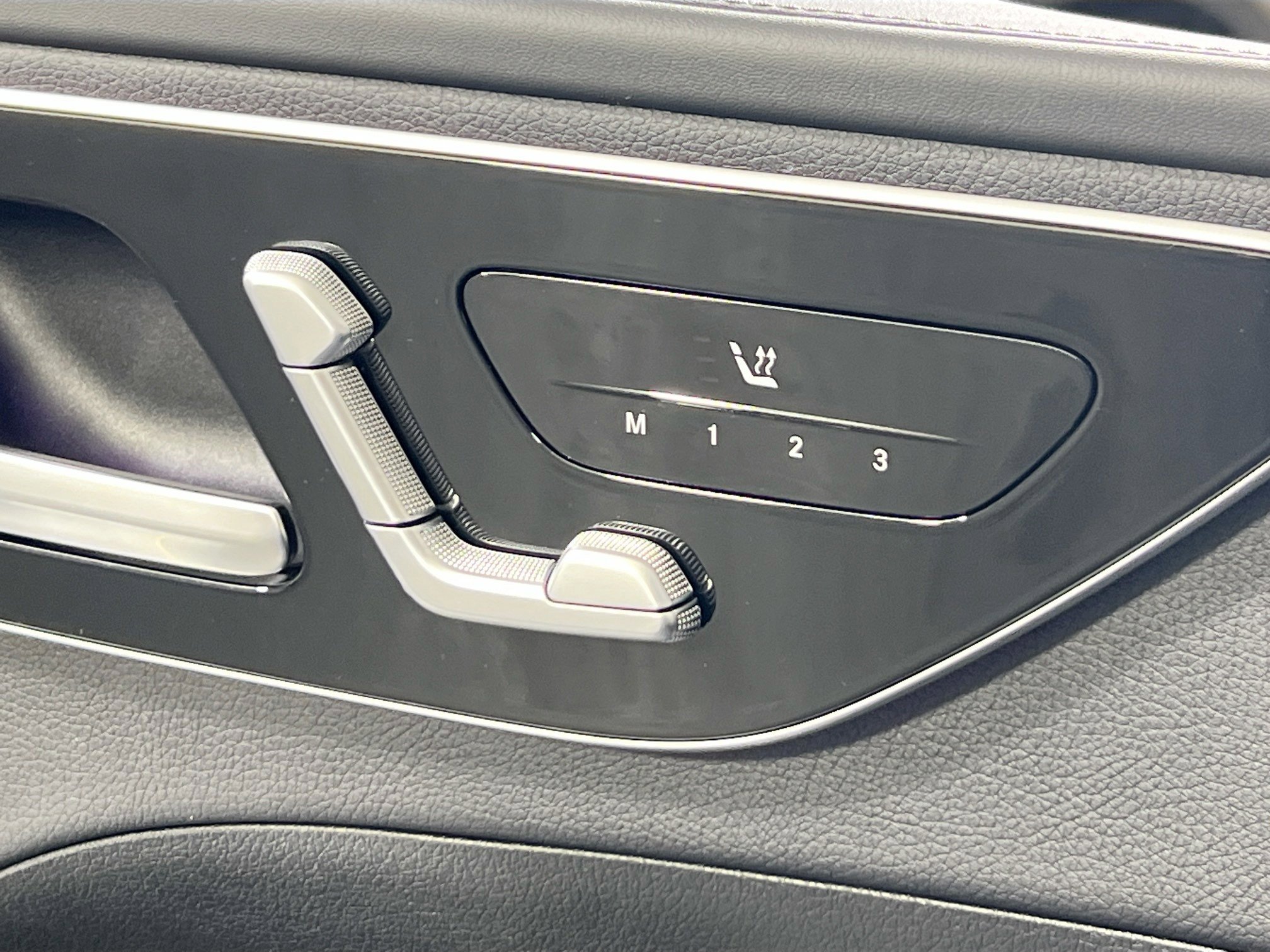 Used 2023 Mercedes-Benz C 43 AMG 4MATIC Sedan image 20