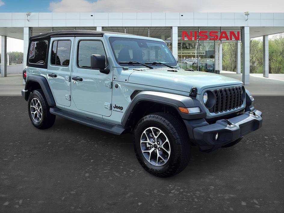 Used 2024 Jeep Wrangler Unlimited Sport AWD/4WD image 7