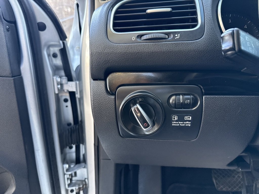 Used 2012 Volkswagen Jetta TDI image 13