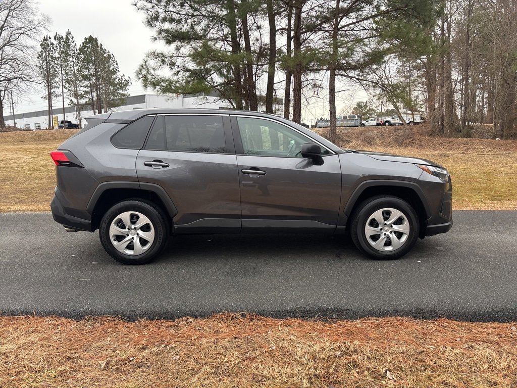Used 2024 Toyota RAV4 LE image 6