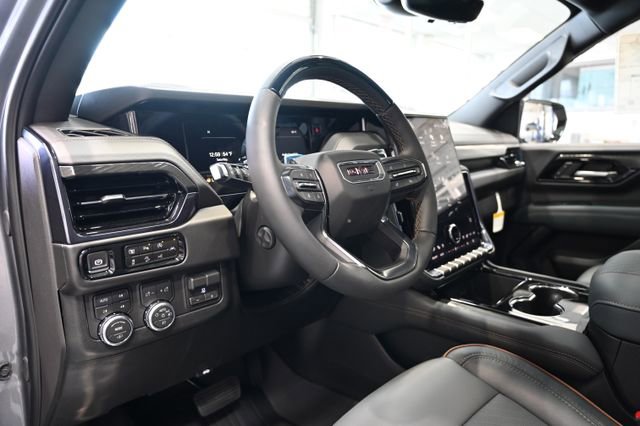 New 2026 GMC Yukon XL AT4 w/ AT4 Premium Plus Package image 24