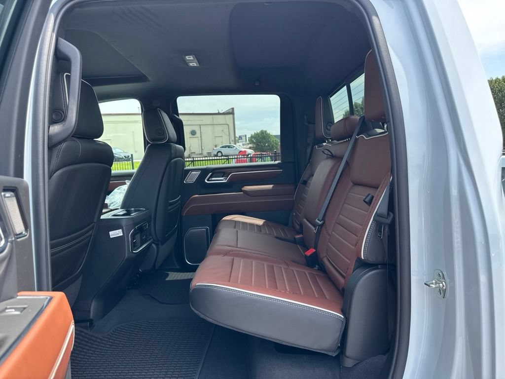 New 2026 GMC Sierra 3500 Denali Ultimate AWD/4WD image 28