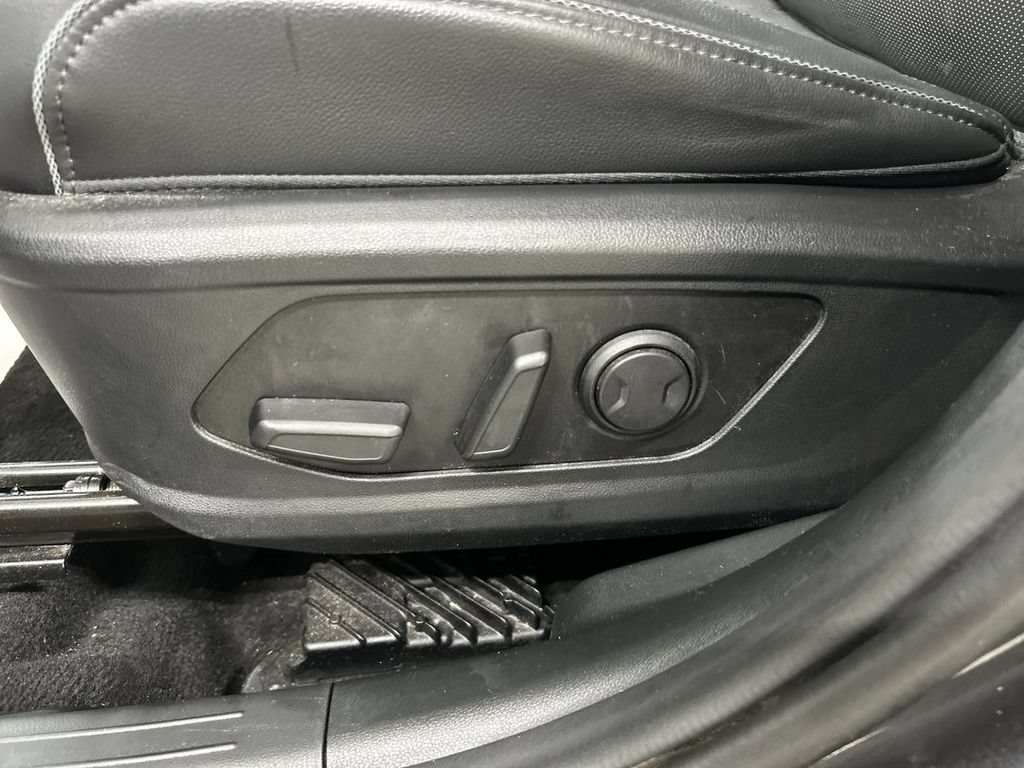 Used 2022 Hyundai Tucson Limited AWD/4WD image 10