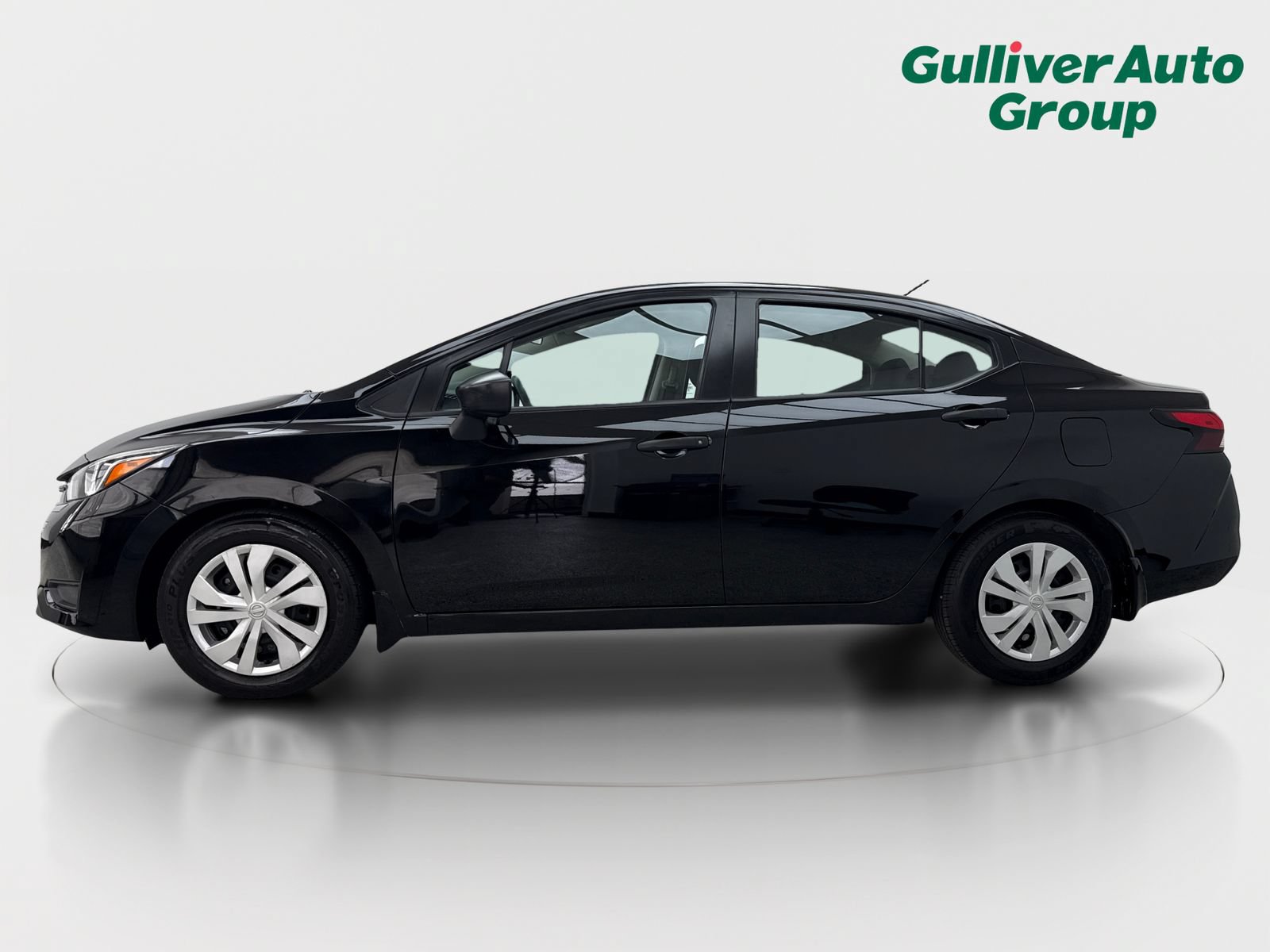 Used 2024 Nissan Versa S w/ Trunk Package FWD image 3