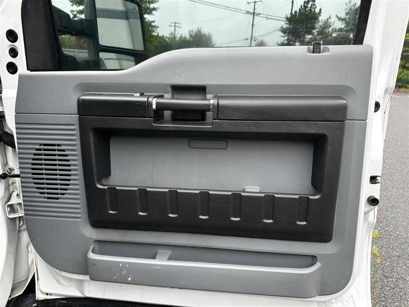 Used 2015 Ford F250 XL w/ Power Equipment Group AWD/4WD image 36
