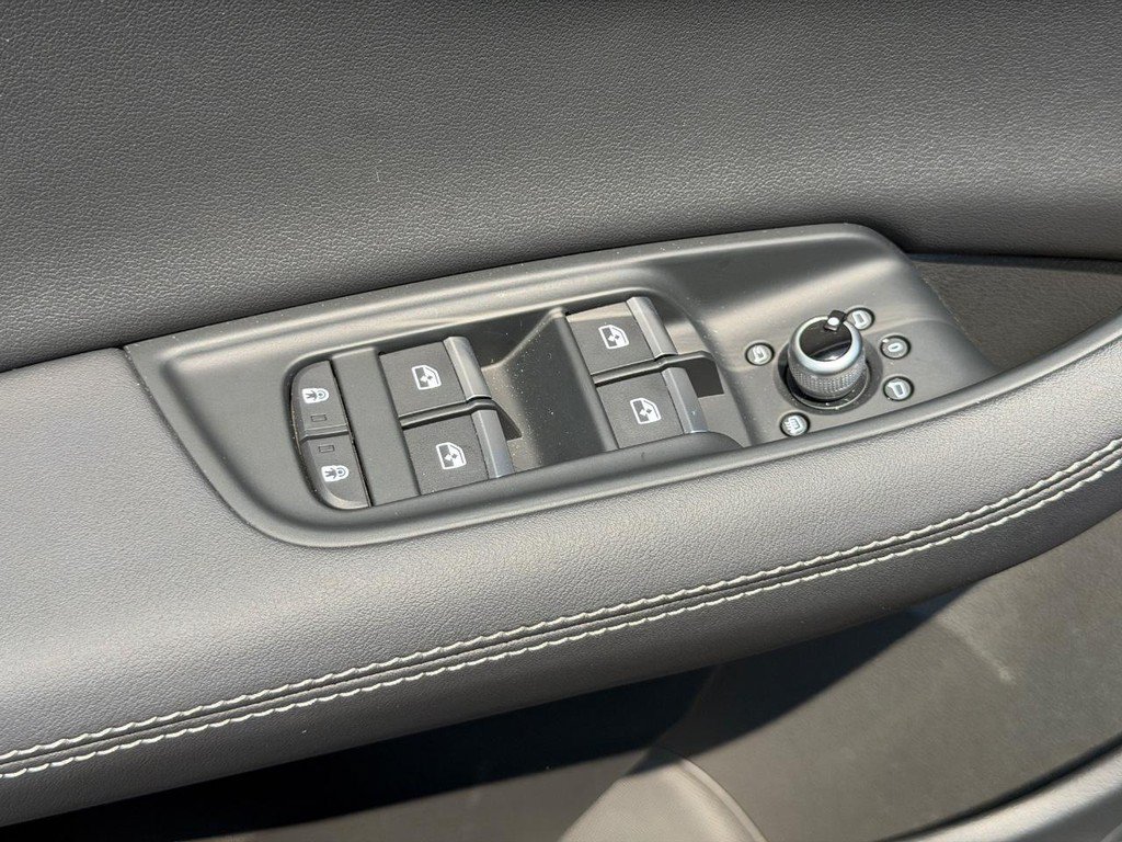 Used 2026 Audi Q7 3.0T Premium Plus AWD/4WD image 15