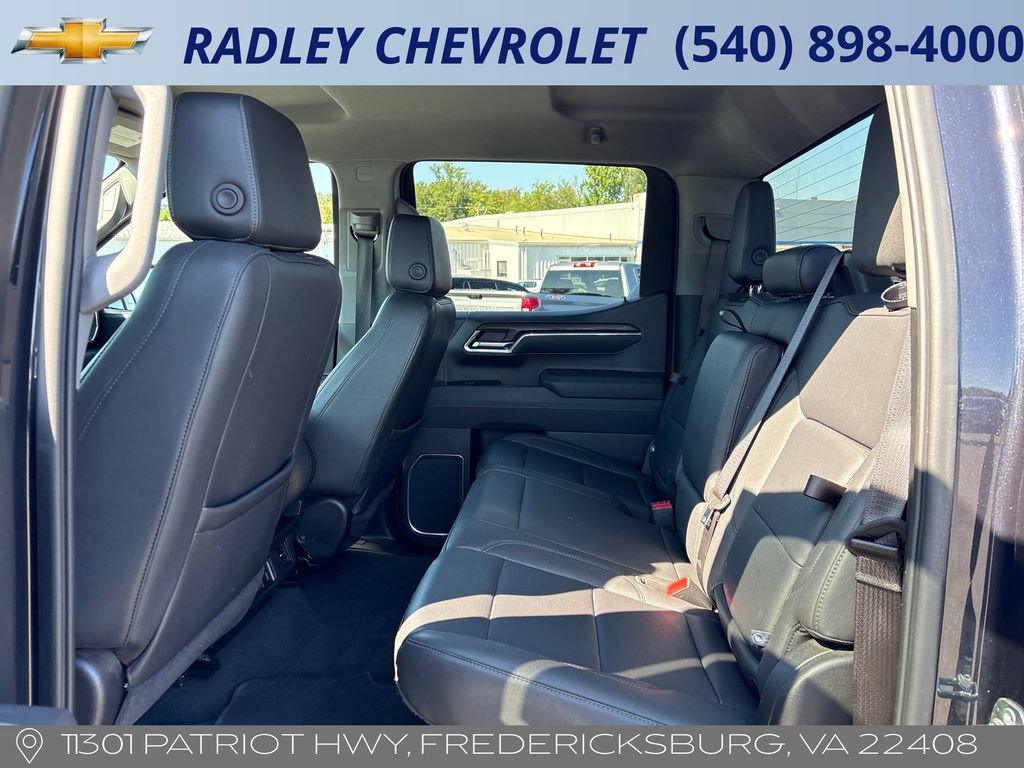 Certified 2025 GMC Sierra 1500 SLT AWD/4WD image 11