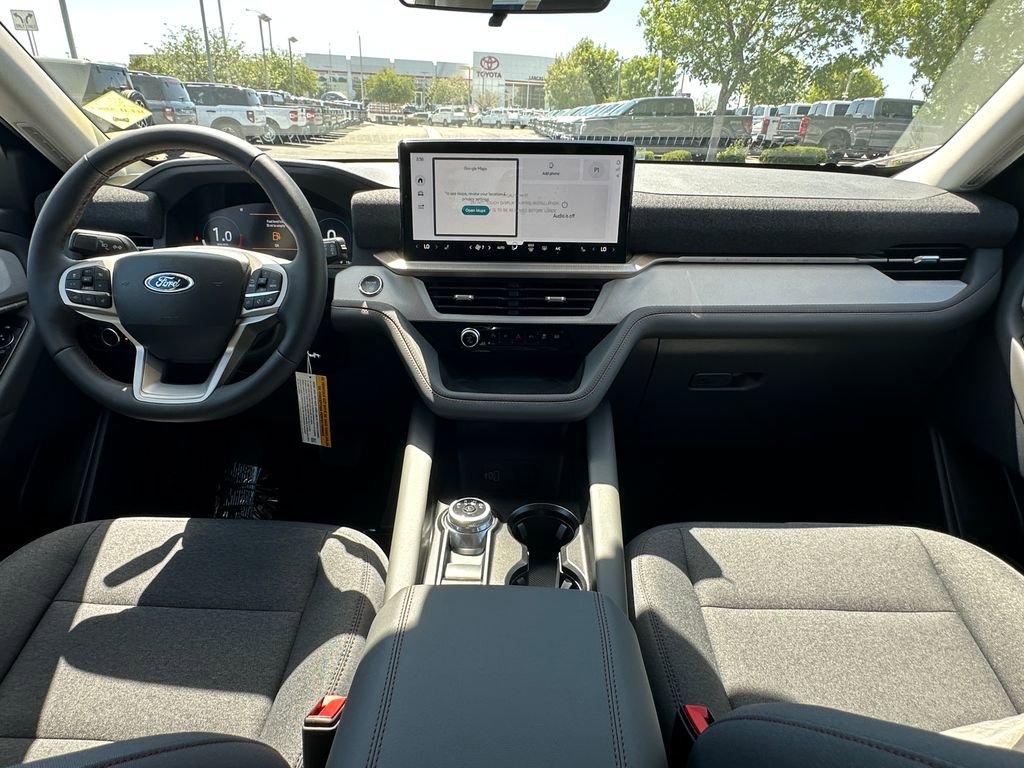 New 2026 Ford Explorer Active RWD image 21